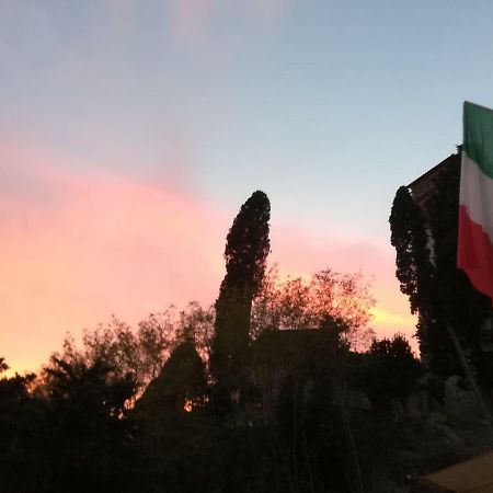 Bed and Breakfast Borgo Della Rocca Montemurlo Exterior foto