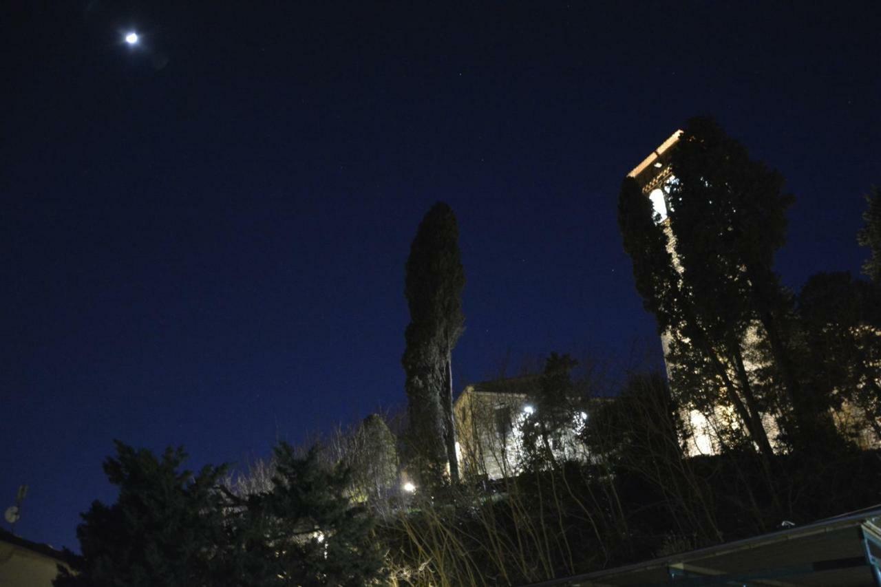 Bed and Breakfast Borgo Della Rocca Montemurlo Exterior foto