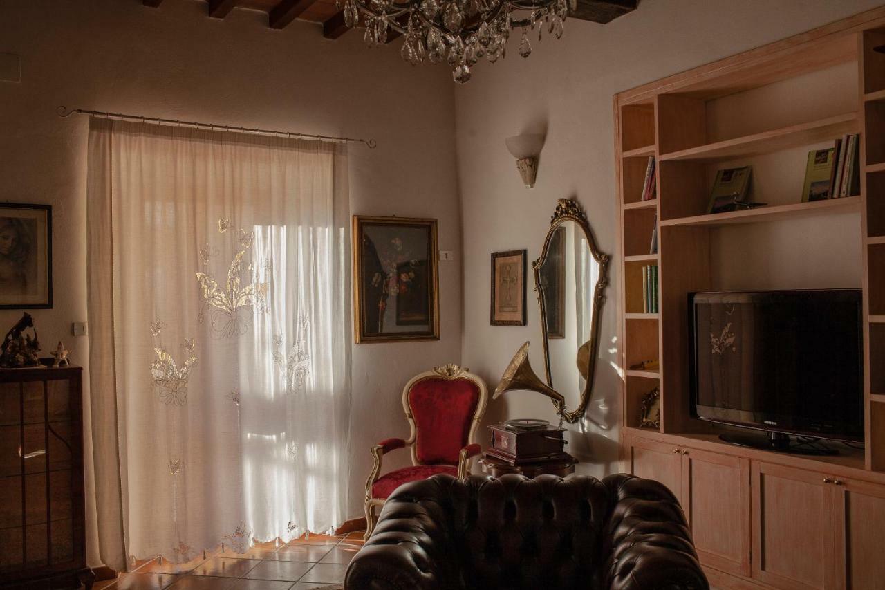 Bed and Breakfast Borgo Della Rocca Montemurlo Exterior foto