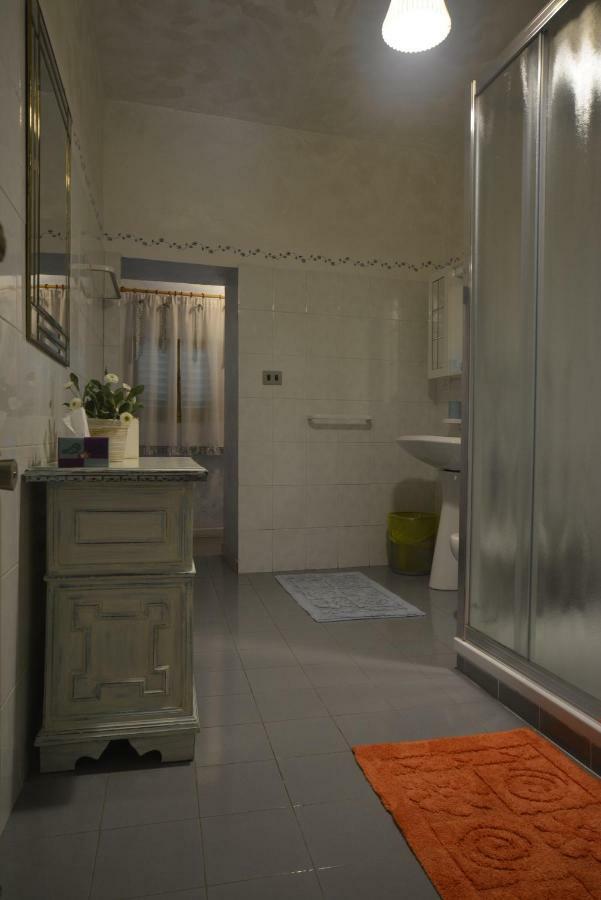 Bed and Breakfast Borgo Della Rocca Montemurlo Exterior foto