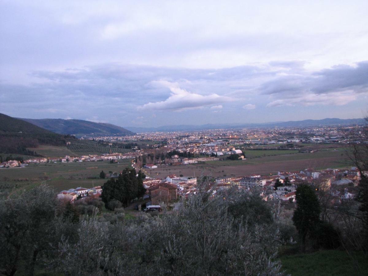Bed and Breakfast Borgo Della Rocca Montemurlo Exterior foto
